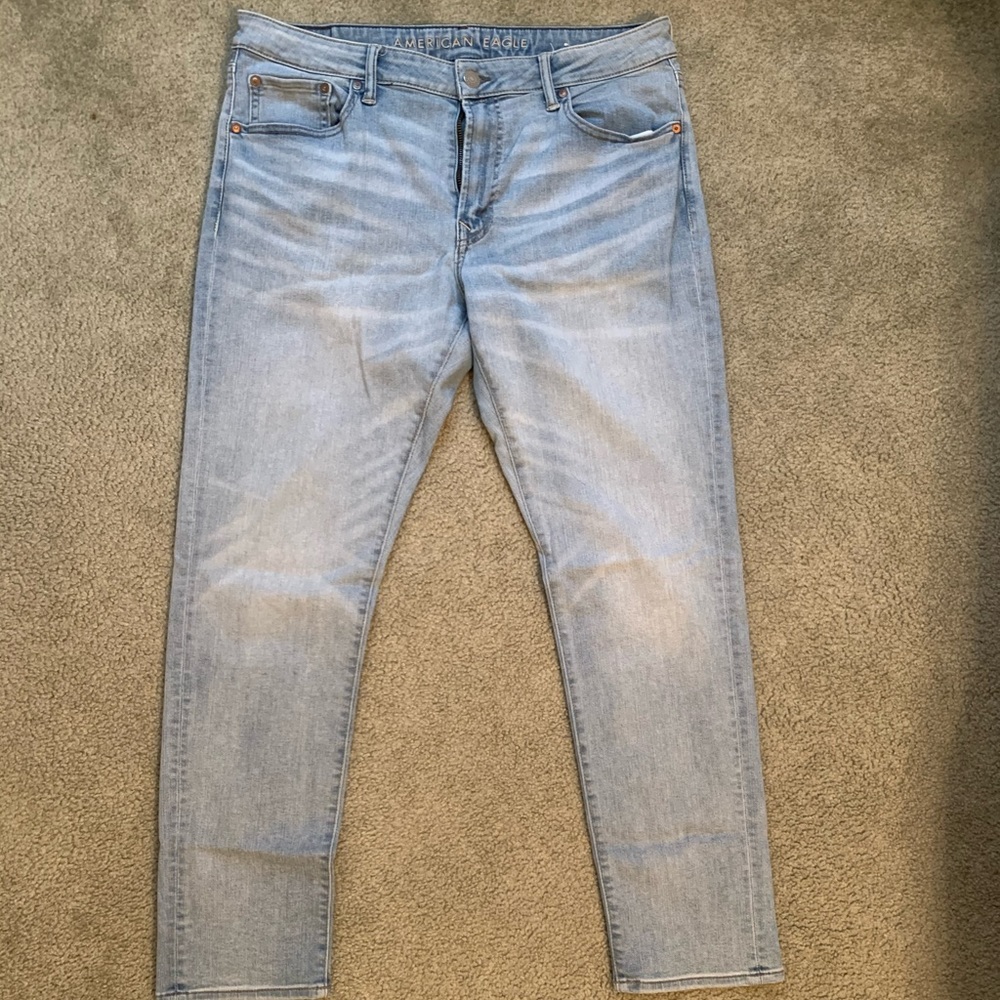 Men’s slim American Eagle light blue jeans